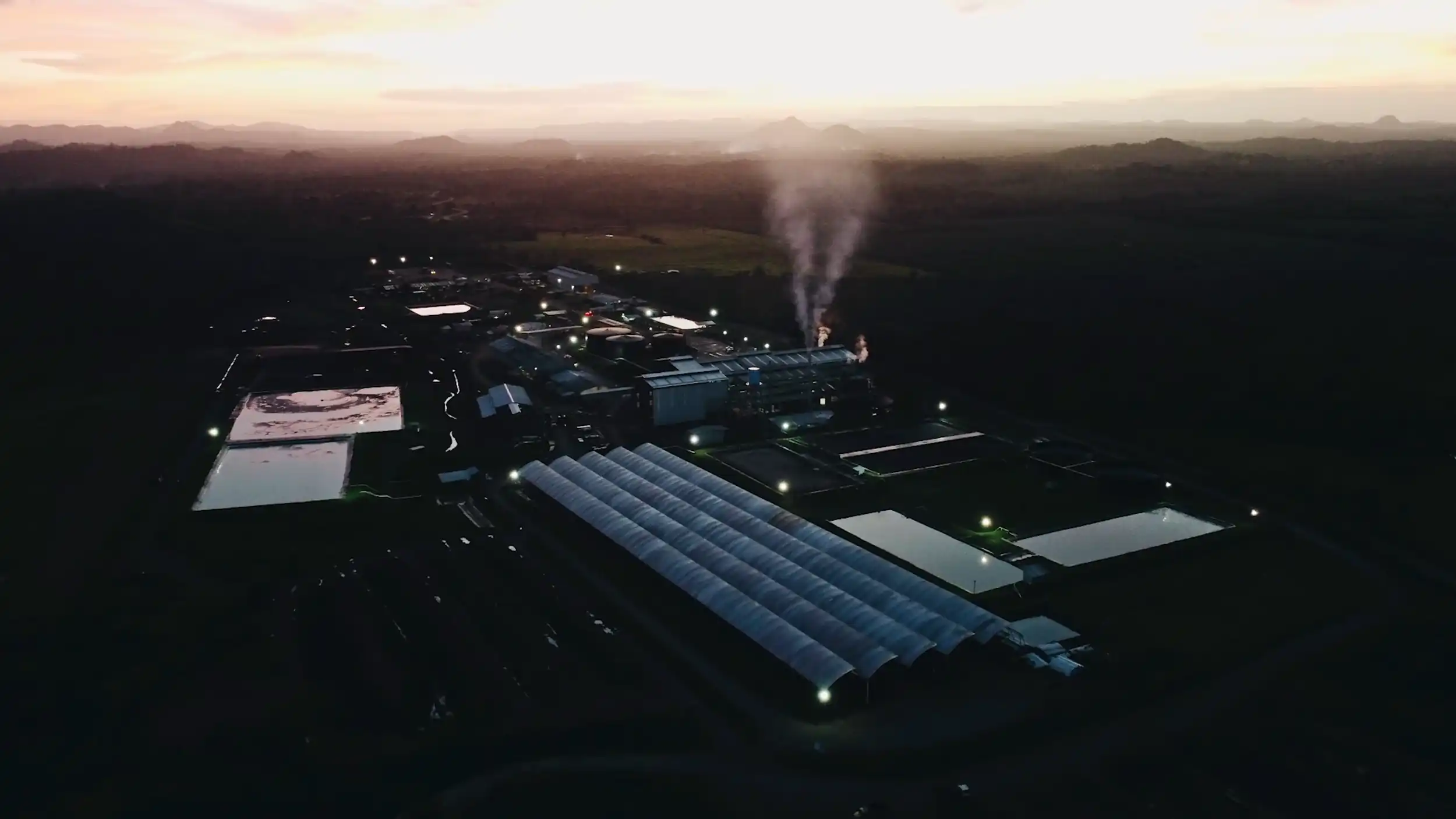 Cultivamos con conciencia, producimos con compromiso.